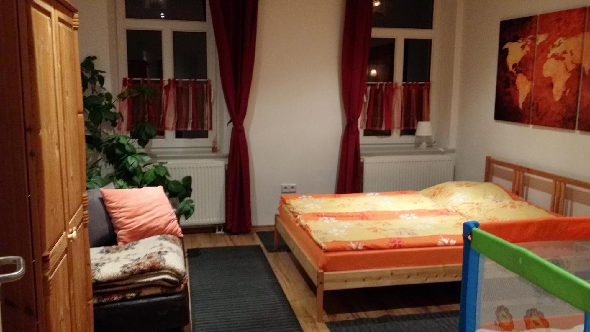 Ferienwohnung Rosie Chemnitz Extérieur photo